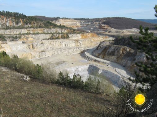 Okolí Koněpruských jeskyní aneb NS Slavíky – Kotýz, Zlatý Kůň